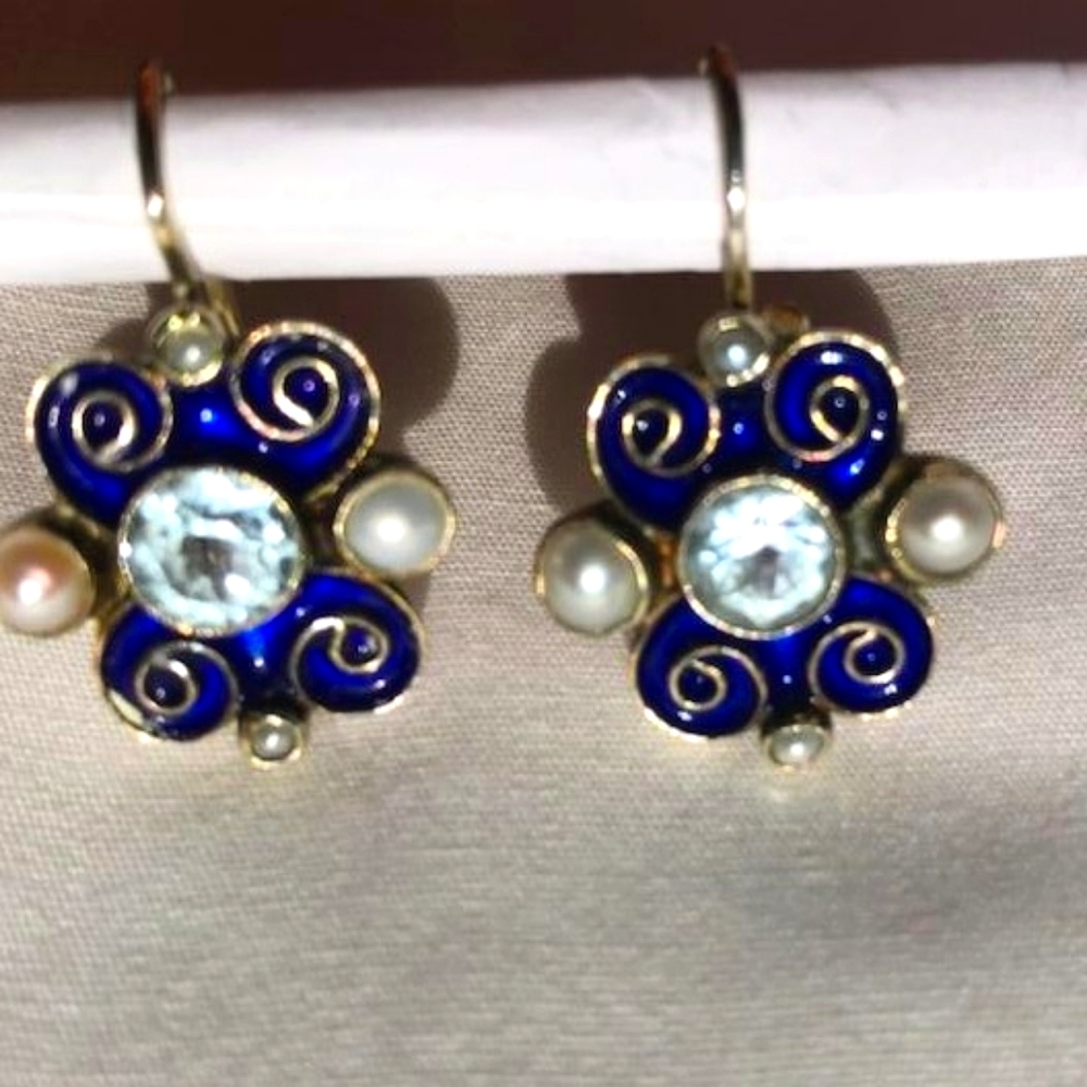 Topaz and Pearl earrings (Museum of Jewelry)